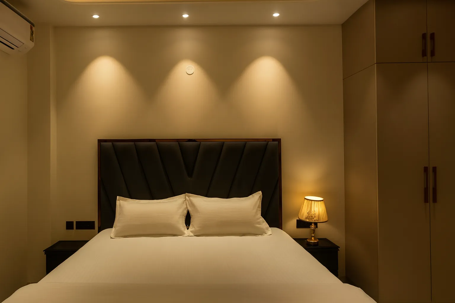 AceStayz, DLF Phase 1, Gurugram