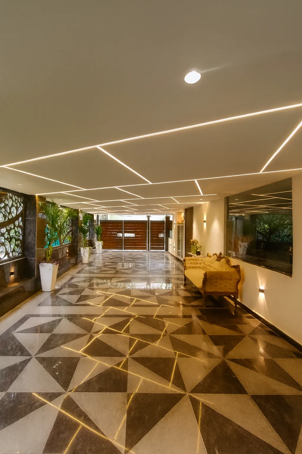 AceStayz, DLF Phase 1, Gurugram