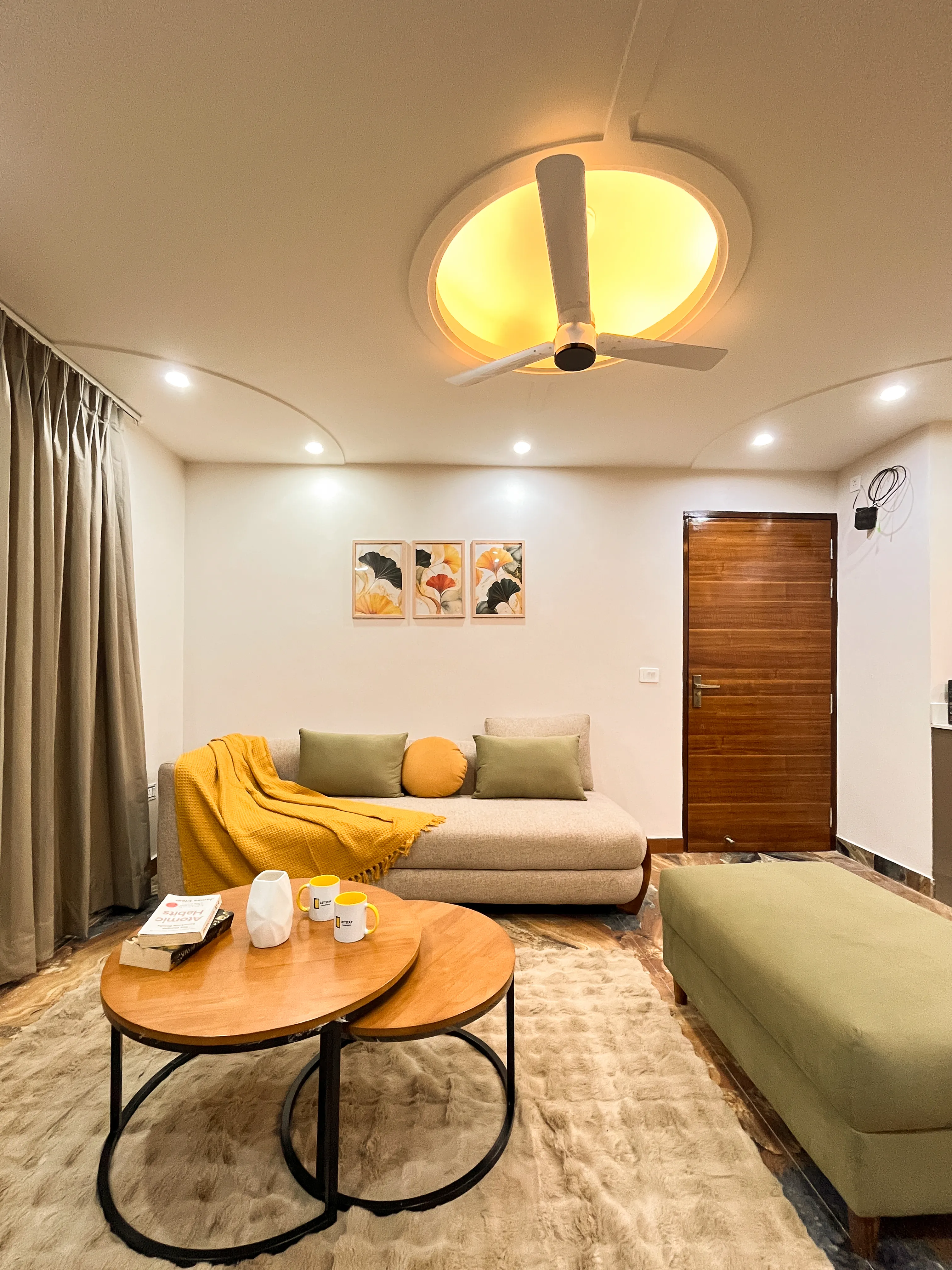 AceStayz Karol Bagh
